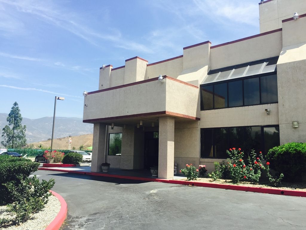 San Bernardino Inn & Suites Eksteriør billede